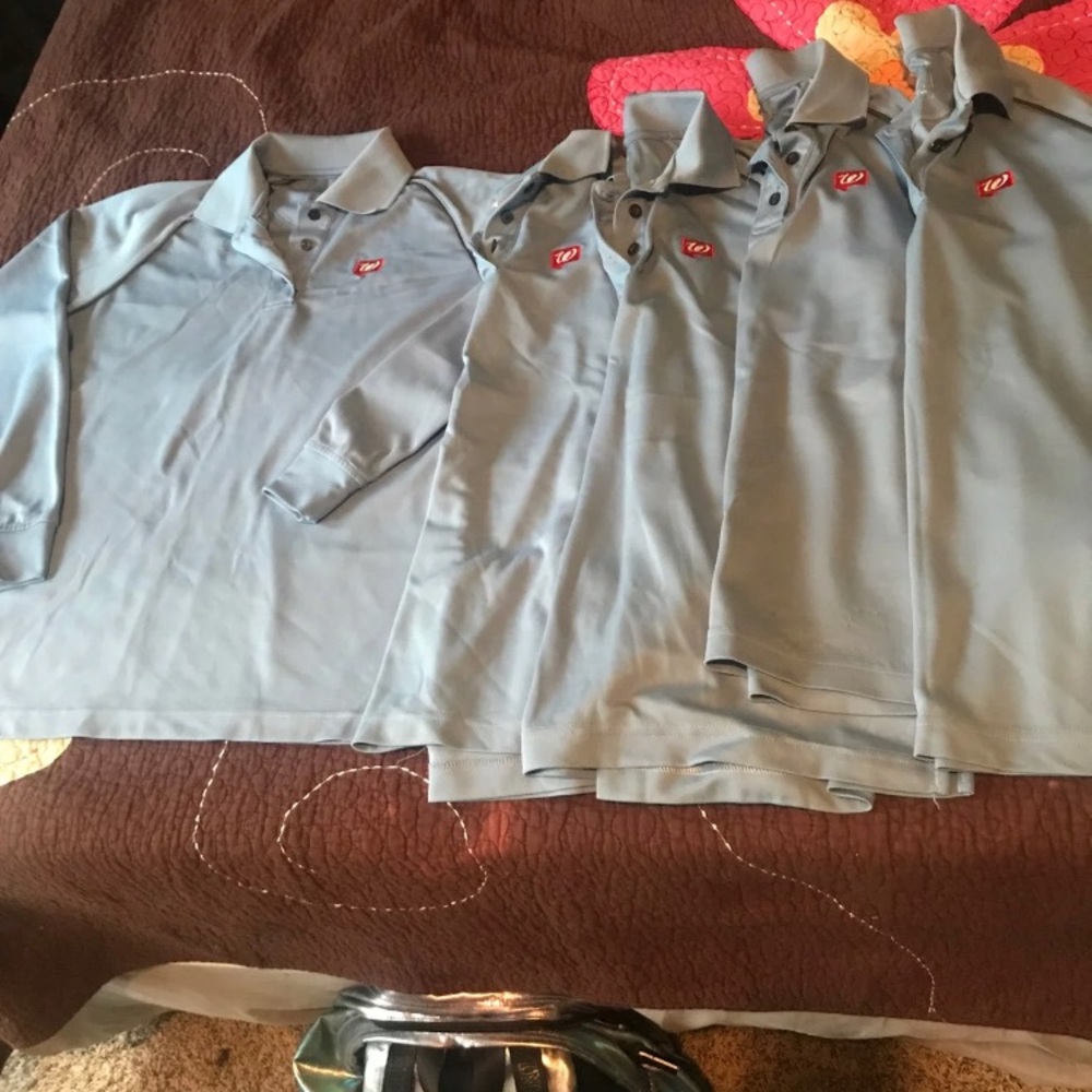 Bundle of Walgreens Shirts⭐️